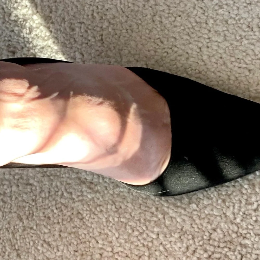 Vintage Prada Lace Back Pumps - Picture 11 of 11
